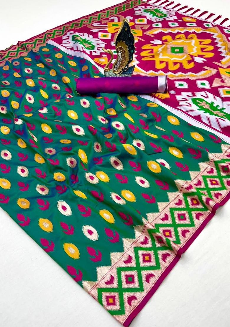 Green Zari Work Banarasi Saree Set - Indya