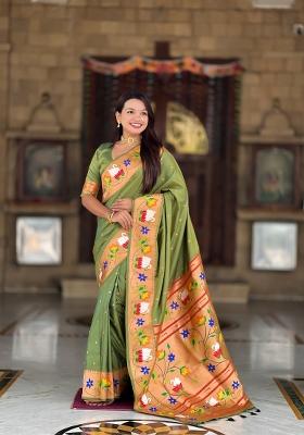 Green Zari Work Banarasi Saree Set