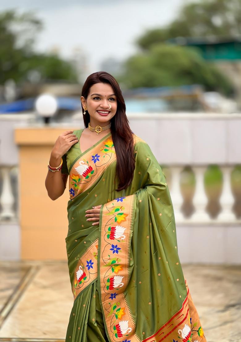 Green Zari Work Banarasi Saree Set - Indya