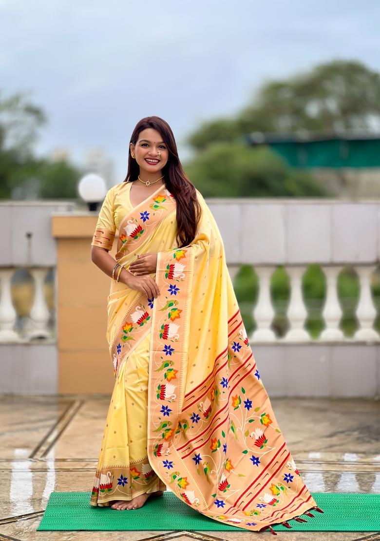 Cream Zari Work Banarasi Saree Set - Indya