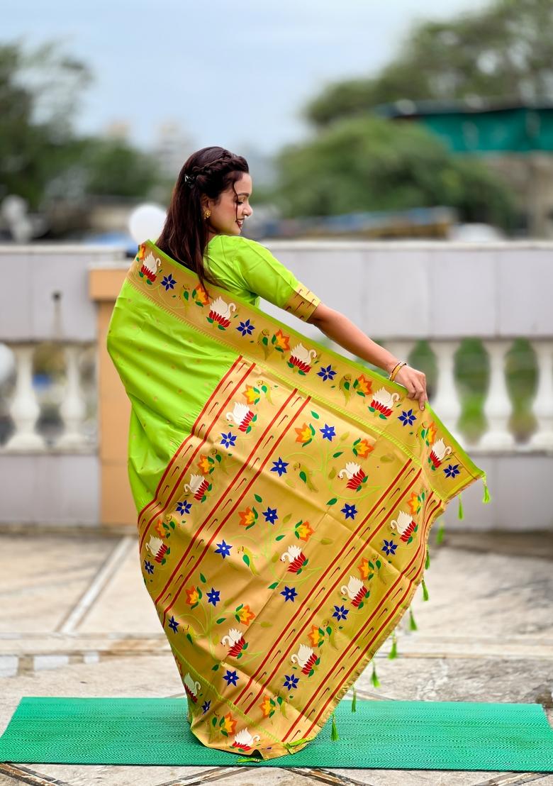 Parrot Green Zari Work Banarasi Saree Set - Indya