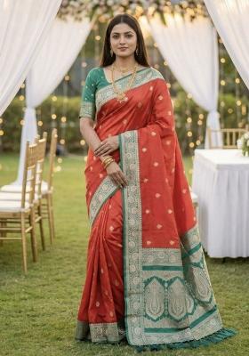 Pink Zari Work Banarasi Saree Set