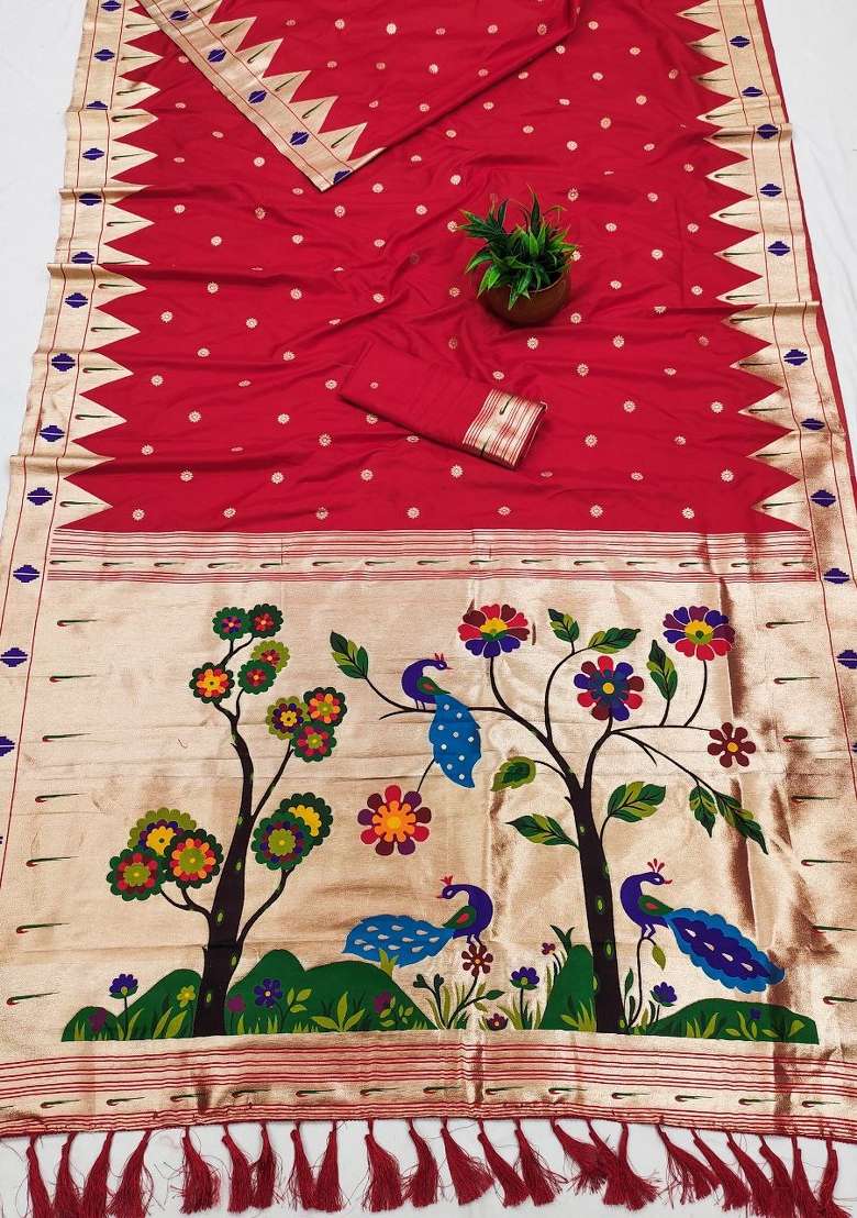 Red Banarasi Saree Set with Zari Work for Diwali | Wedding & Festive Wear - Indya