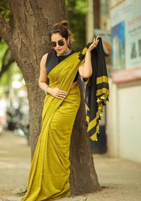 Yellow Solid Linen Saree With Blouse