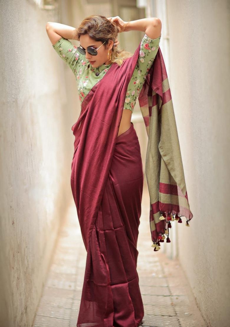 Maroon Solid Linen Saree With Blouse - Indya