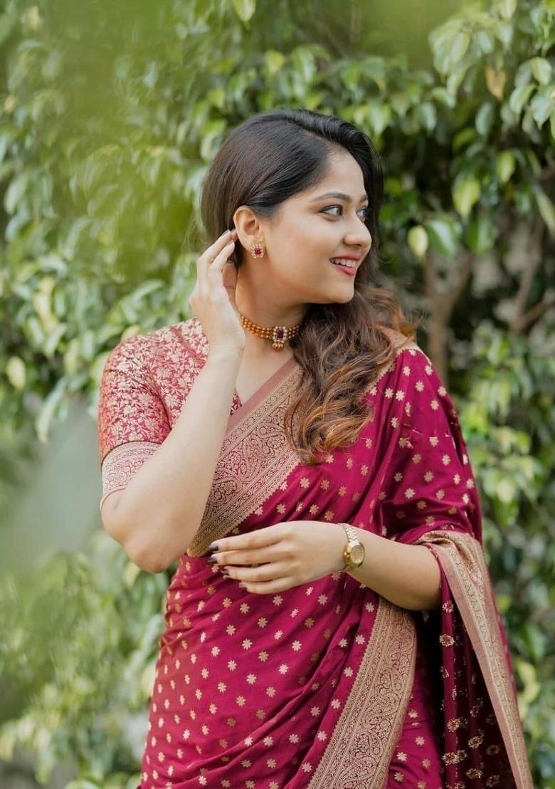Maroon Jacquard Silk Saree With Blouse - Indya