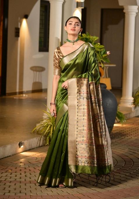 Parrot Solid Silk Saree Set