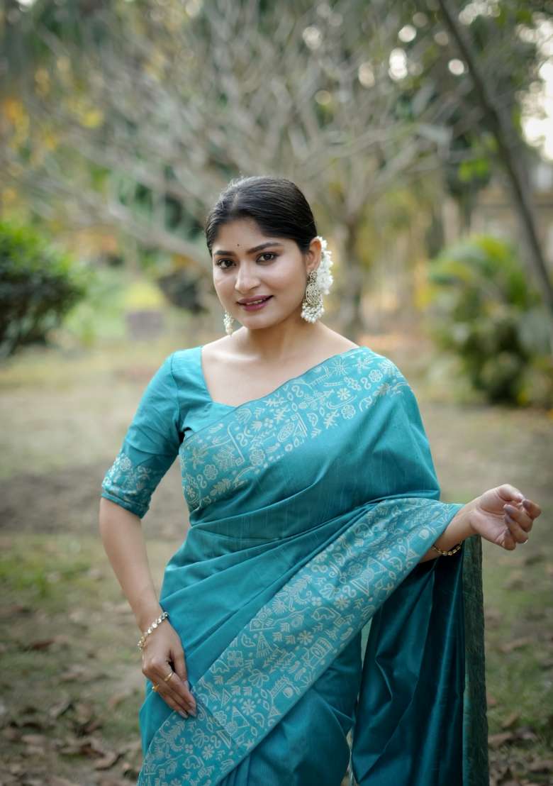Firozi Solid Silk Blend Saree Set - Indya