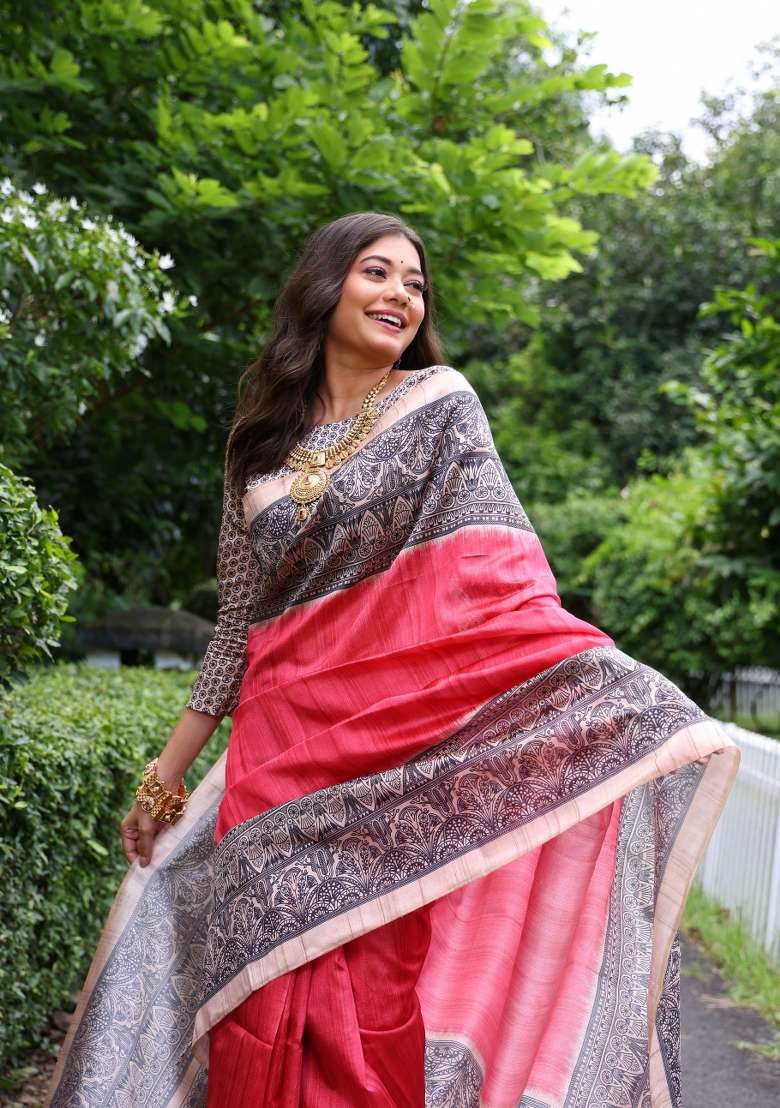 Red Solid Silk Blend Saree Set - Indya