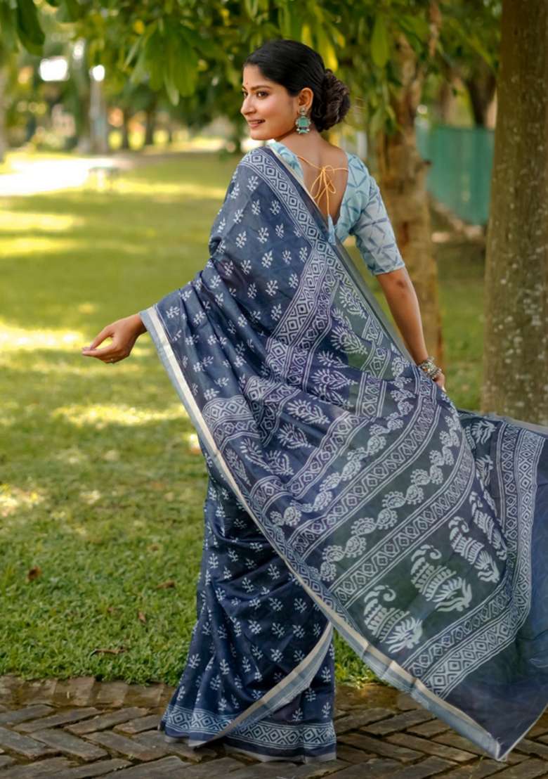 Blue Solid Silk Blend Saree Set - Indya