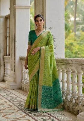Pista Solid Silk Blend Saree Set