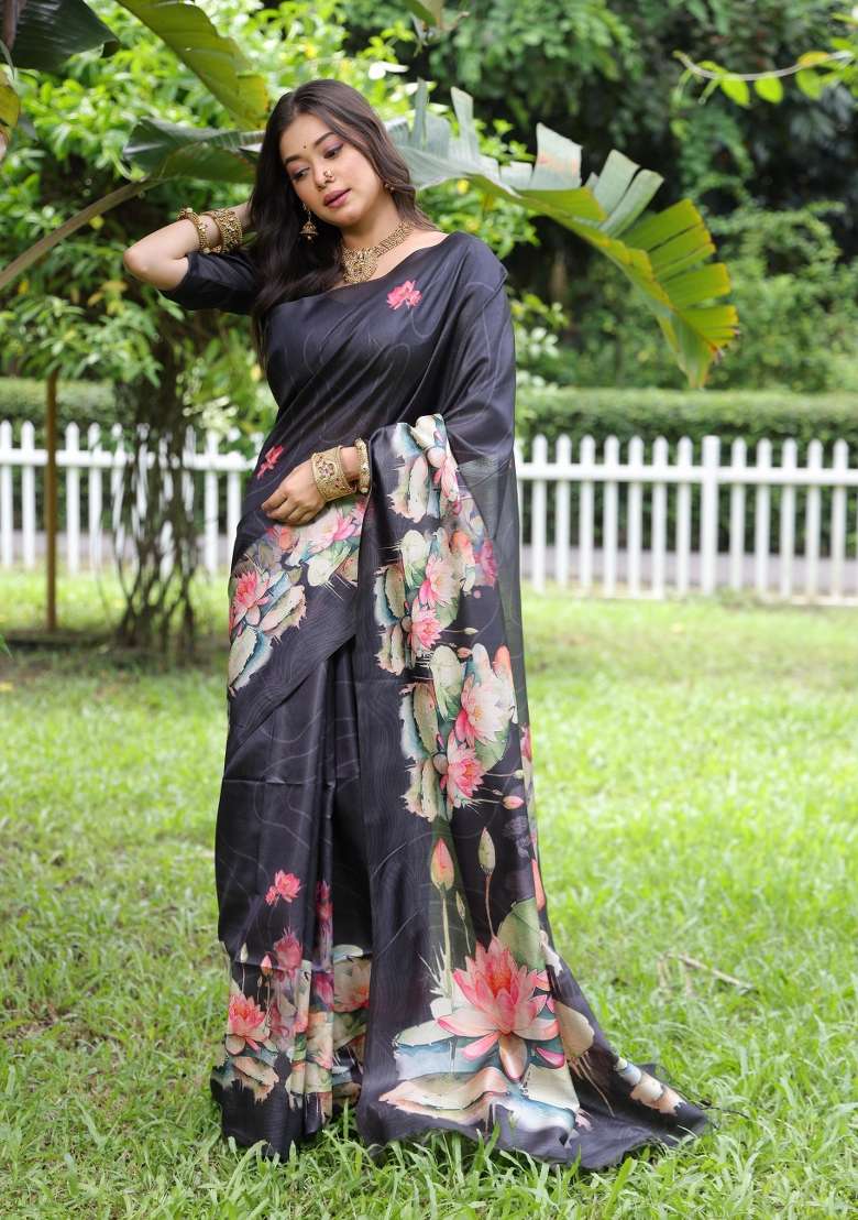 Black Solid Silk Blend Saree Set - Indya