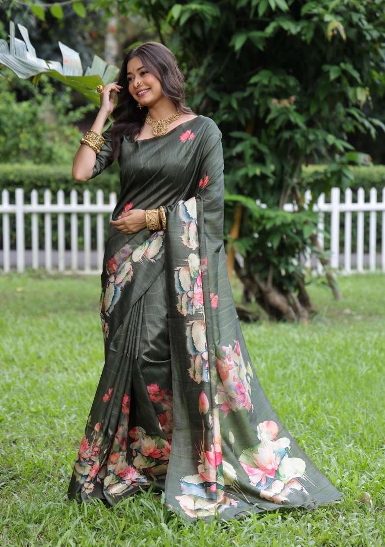 Green Solid Silk Blend Saree Set - Indya