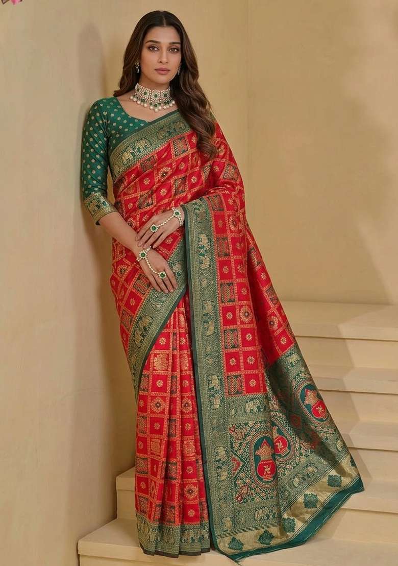 Red Zari Work Banarasi Saree Set for Diwali and Festive Wear - Indya