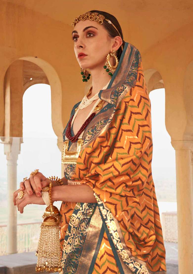 Yellow Printed Silk Blend Saree Set - Indya