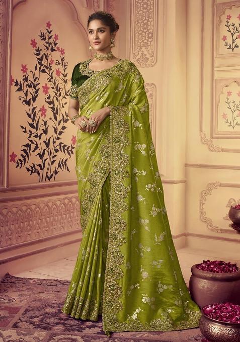 Green Embroidery Silk Blend Saree Set