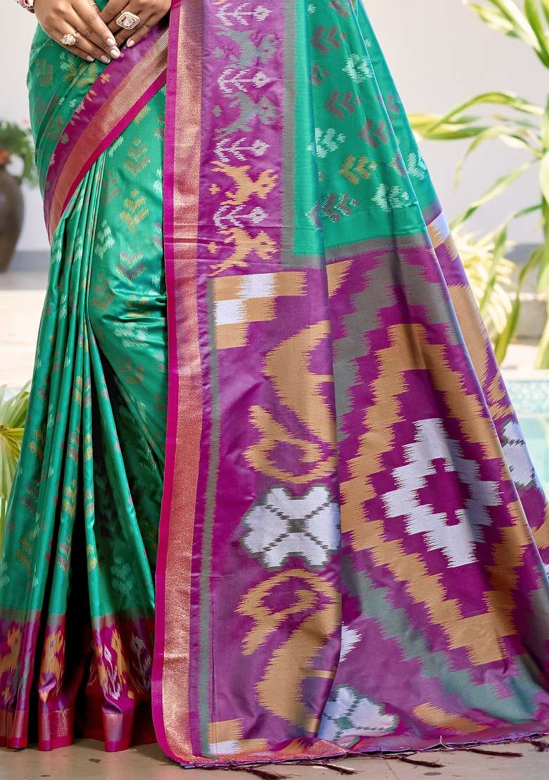 Rama Green Woven Pochampalli Silk Blend Saree Set with Zari Work for Diwali | Wedding & Festive Wear - Indya