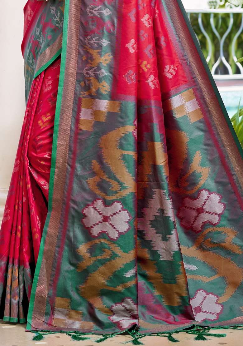 Red Woven Zari Work Pochampalli Silk Blend Saree Set for Diwali and Festive Wear - Indya