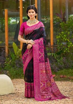 Black And Pink Woven Zari Work Pochampalli Silk Saree Set