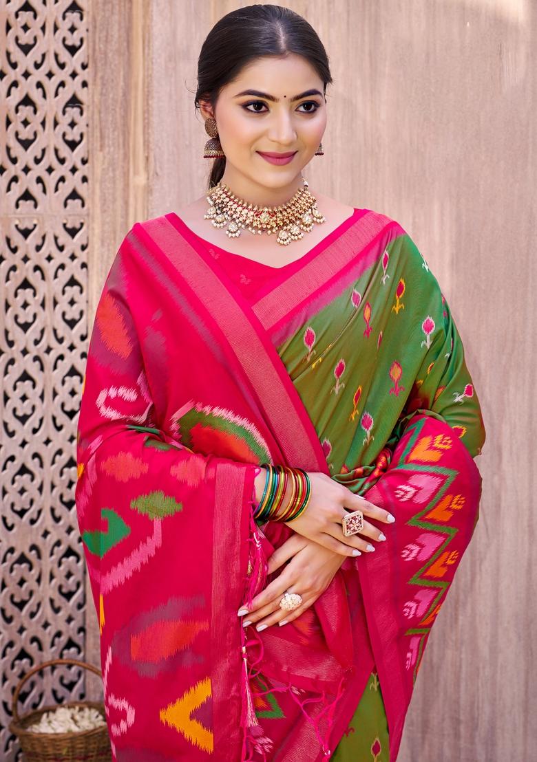 Mehandi Green Woven Zari Work Pochampalli Silk Saree Set - Indya