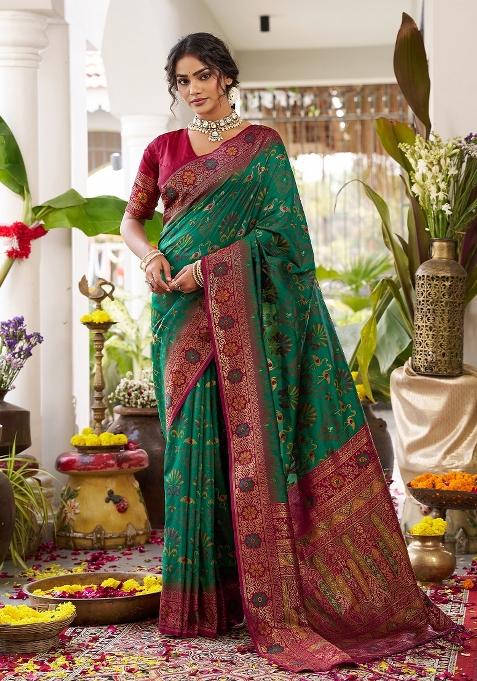 Emerald Green Woven Zari Work Banarasi Silk Saree Set