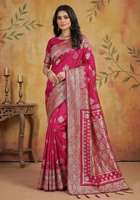 Magenta Woven Zari Work Banarasi Silk Saree Set