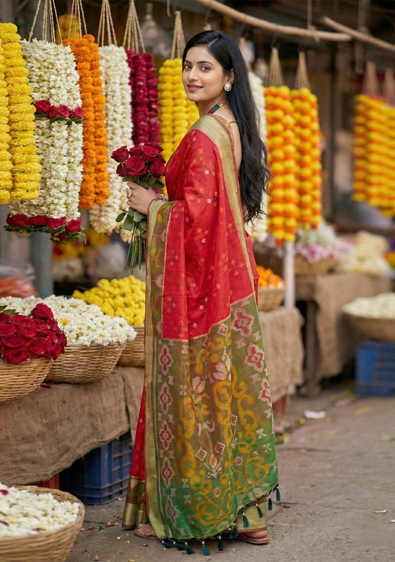 Red Woven Zari Work Pochampalli Silk Saree Set - Indya