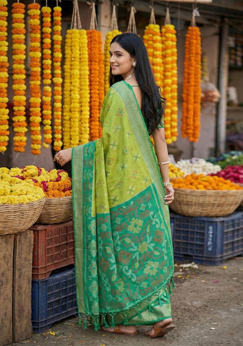 Light Green Woven Zari Work Pochampalli Silk Saree Set - Indya