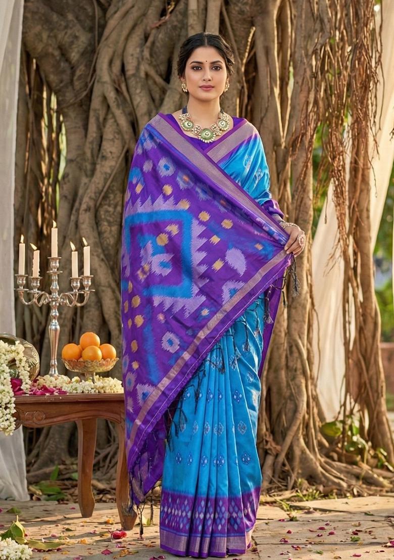 Blue Woven Zari Work Pochampalli Silk Saree Set - Indya