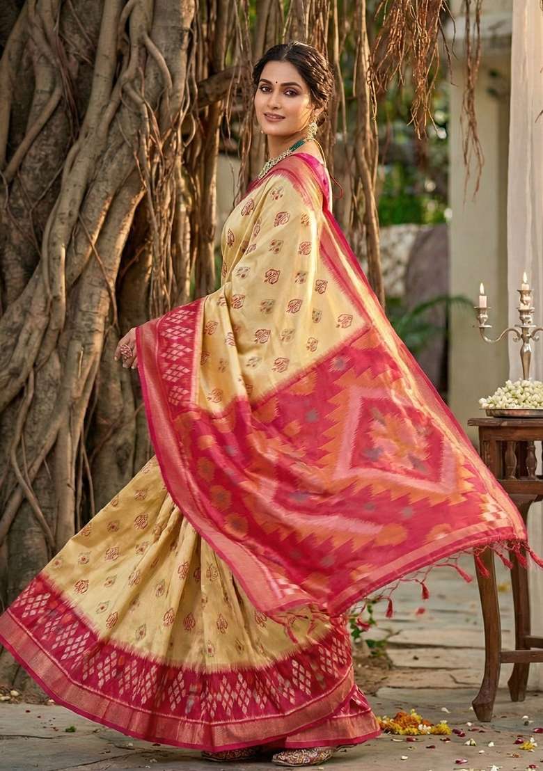 Cream Woven Pochampalli Silk Blend Saree Set with Zari Work for Diwali | Wedding & Festive Wear - Indya