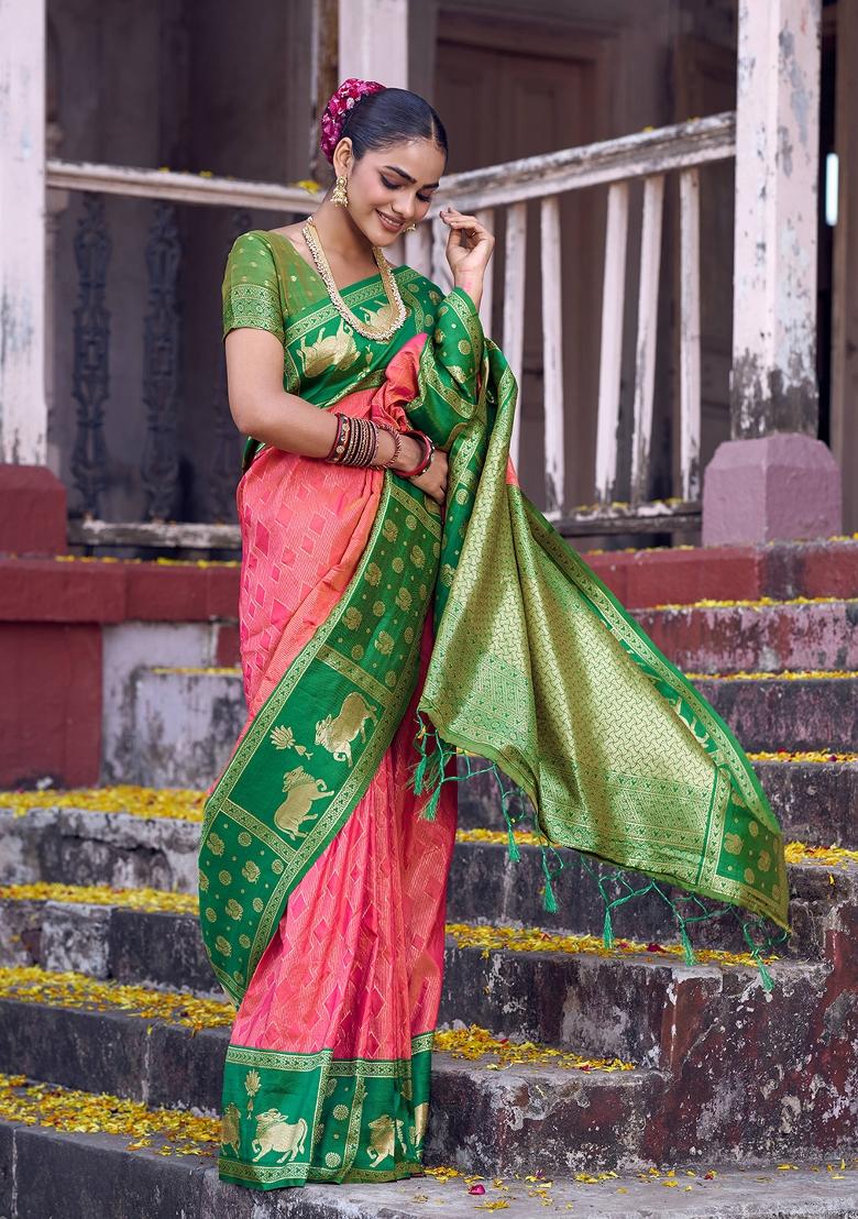 Peach Woven Zari Work Kanjivaram Silk Saree Set - Indya
