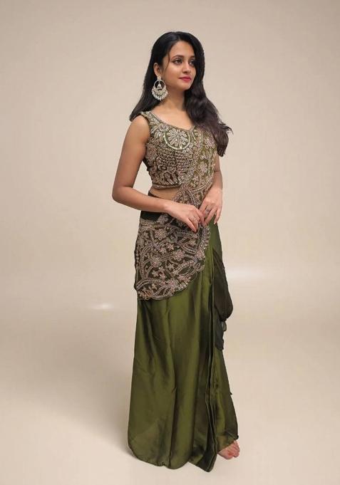 Mehendi Embroidery Silk Saree Set