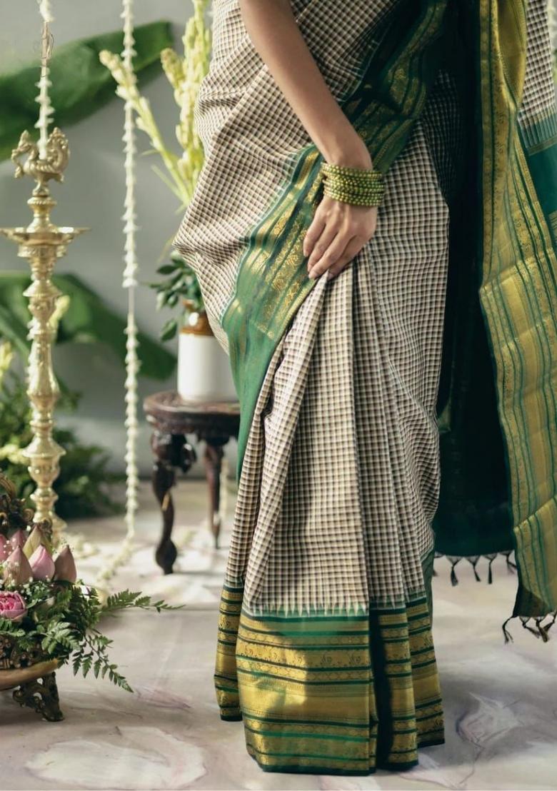 Green Jacquard Silk Saree Set - Indya