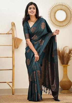Rama Jacquard Silk Saree Set