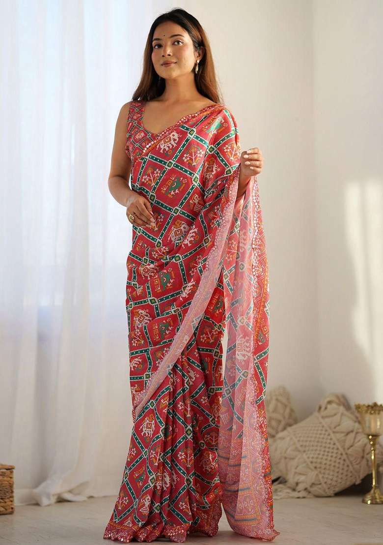 Red Silk Blend Saree Set with Mirror Work for Diwali | Wedding & Festive Wear - Indya