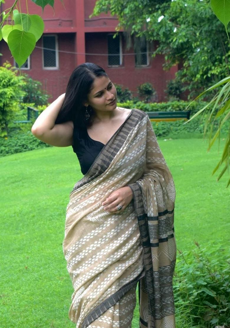Brown Printed Linen Saree Set - Indya