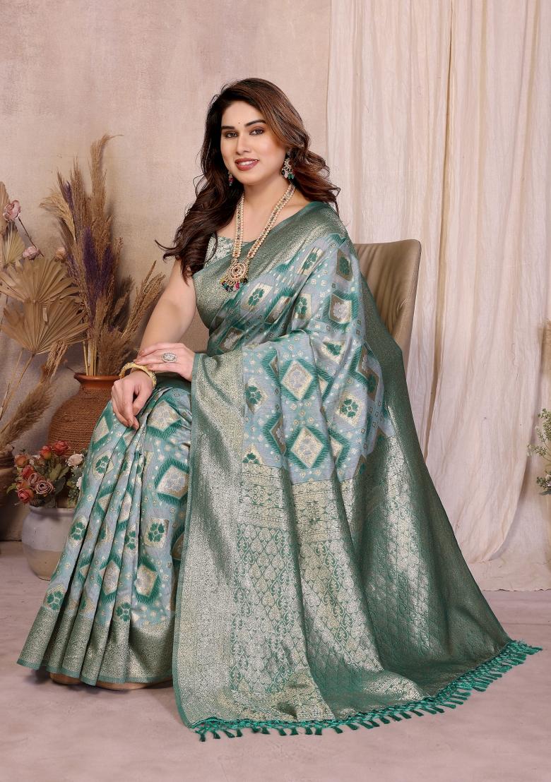 Rama Jacquard Cotton Saree Set - Indya