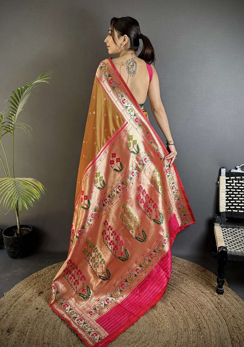 Peach Silk Blend Saree Set with Floral Print for Diwali | Wedding & Festive Wear - Indya