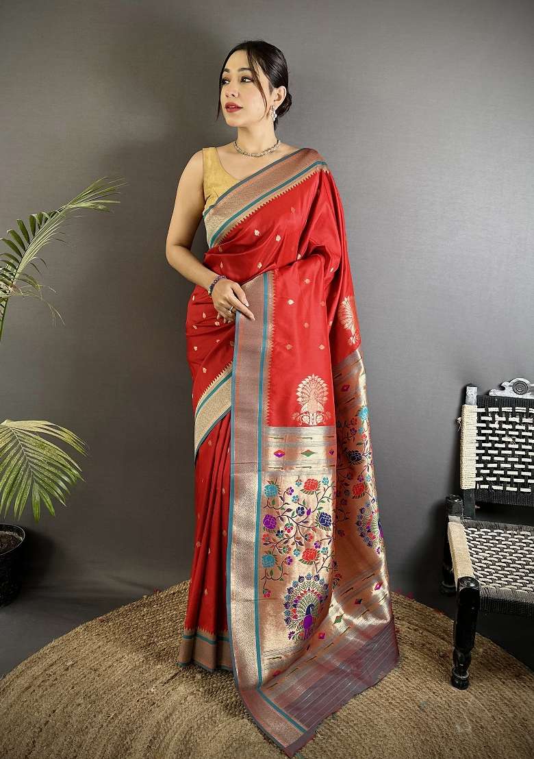Red Silk Blend Saree Set with Floral Print for Diwali | Wedding & Festive Wear - Indya