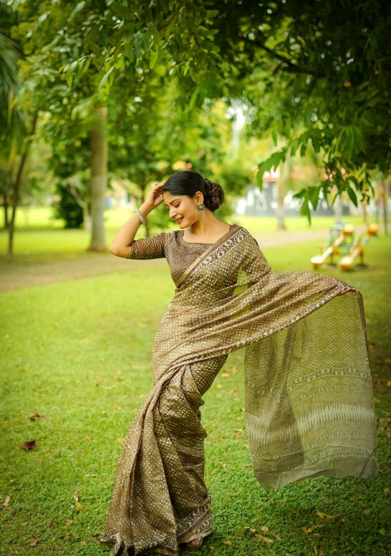 Olive Solid Silk Saree Set for Diwali and Festive Wear - Indya