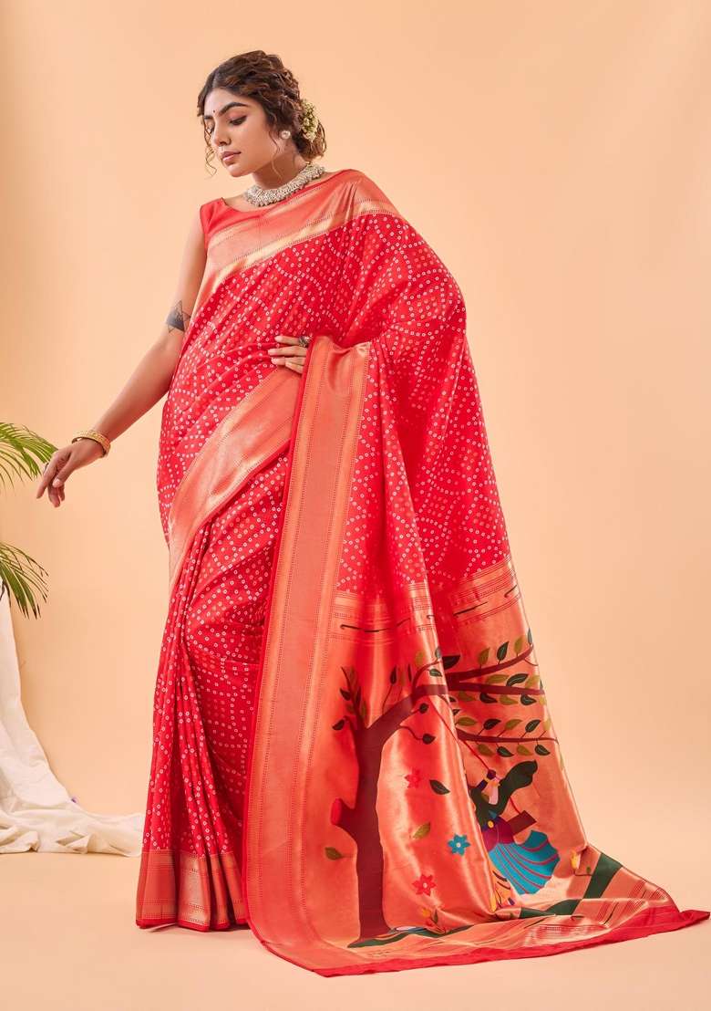 Red Silk Blend Saree Set with Zari Work for Diwali | Wedding & Festive Wear - Indya
