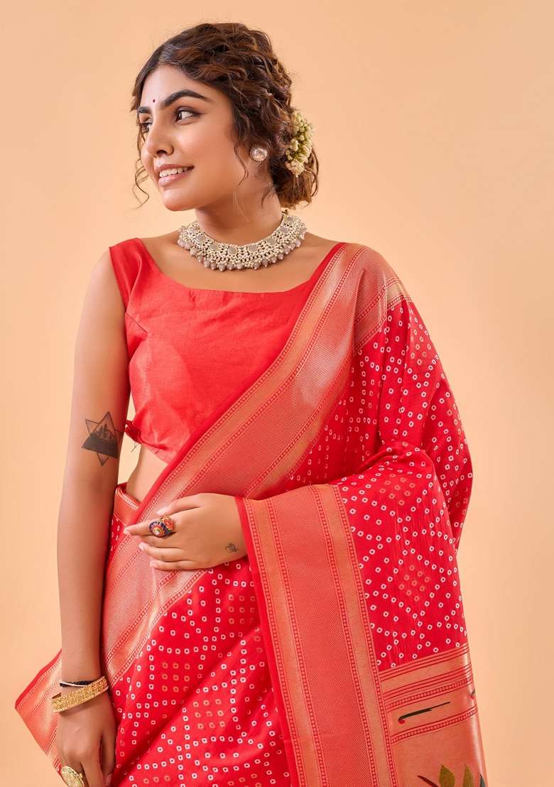 Red Silk Blend Saree Set with Zari Work for Diwali | Wedding & Festive Wear - Indya
