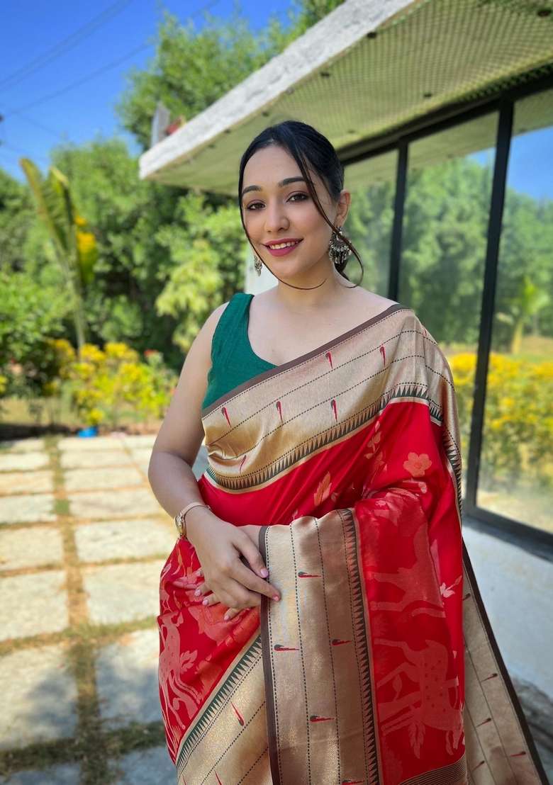 Red Silk Blend Saree Set with Zari Work for Diwali | Wedding & Festive Wear - Indya