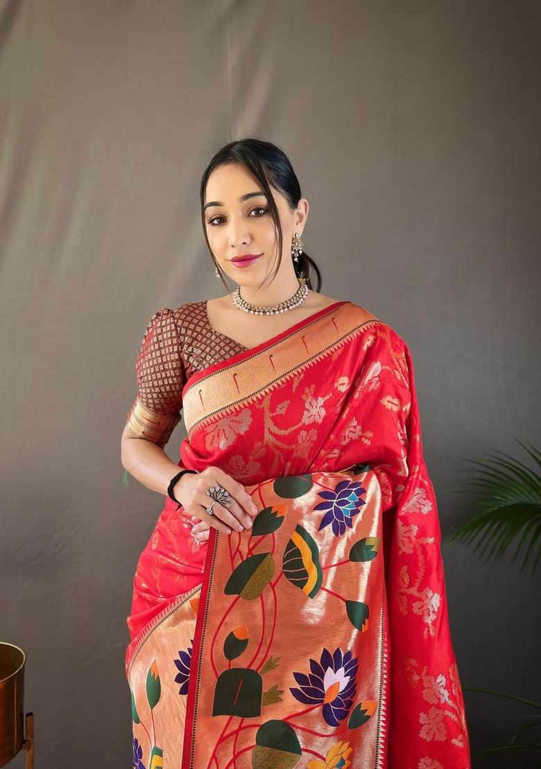 Red Silk Blend Saree Set with Zari Work for Diwali | Wedding & Festive Wear - Indya