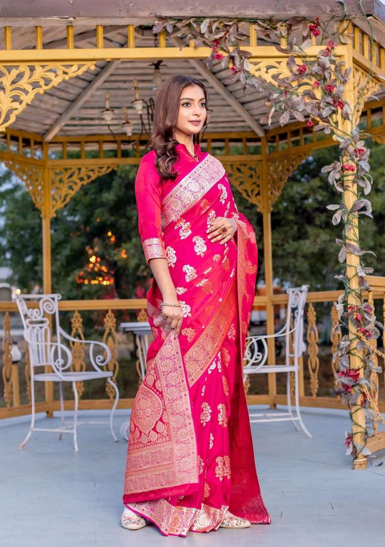 Pink Silk Blend Saree Set with Zari Work for Diwali | Wedding & Festive Wear - Indya