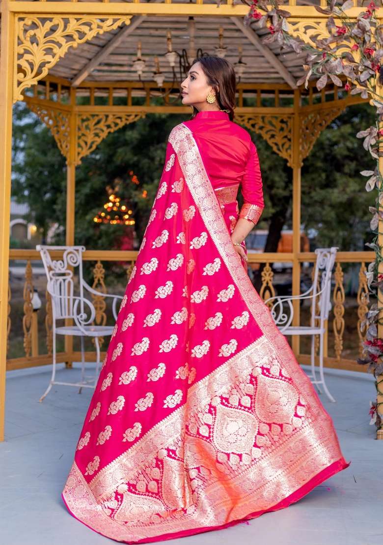 Pink Silk Blend Saree Set with Zari Work for Diwali | Wedding & Festive Wear - Indya