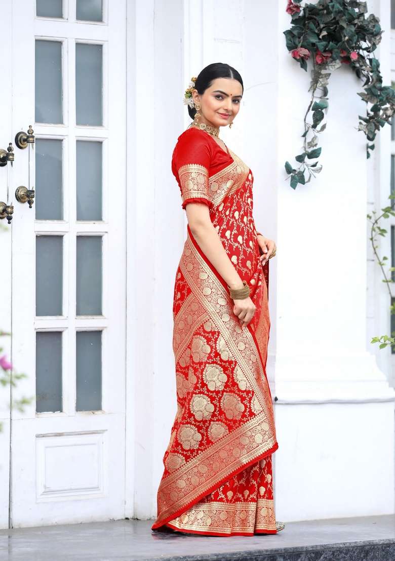 Red Silk Blend Saree Set with Zari Work for Diwali | Wedding & Festive Wear - Indya
