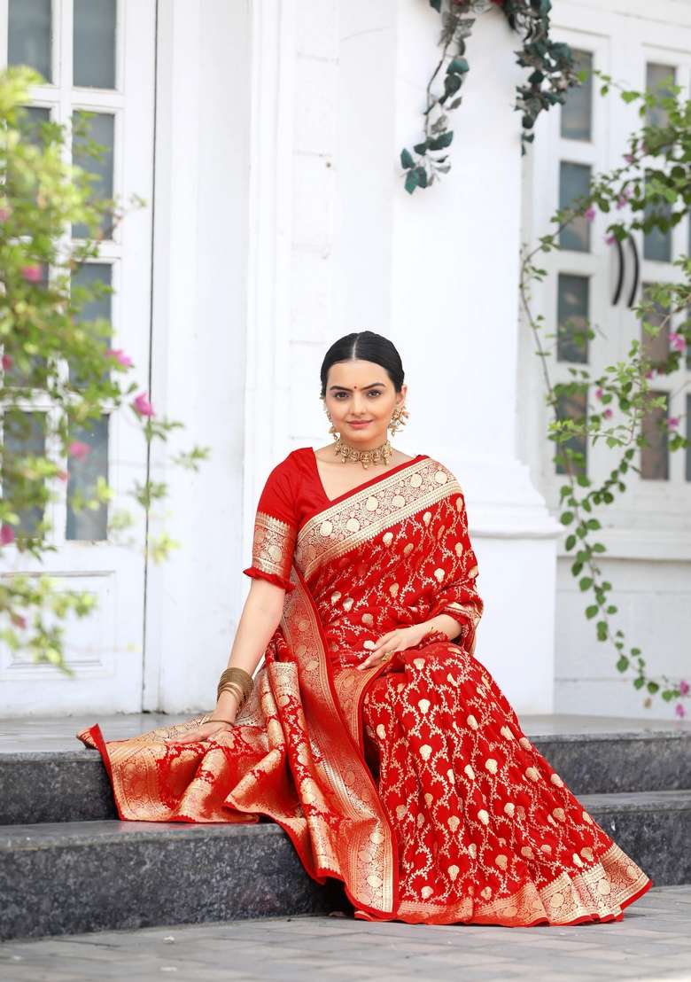 Red Silk Blend Saree Set with Zari Work for Diwali | Wedding & Festive Wear - Indya