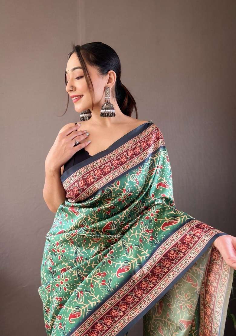 Green Silk Blend Saree Set with Zari Work for Diwali | Wedding & Festive Wear - Indya