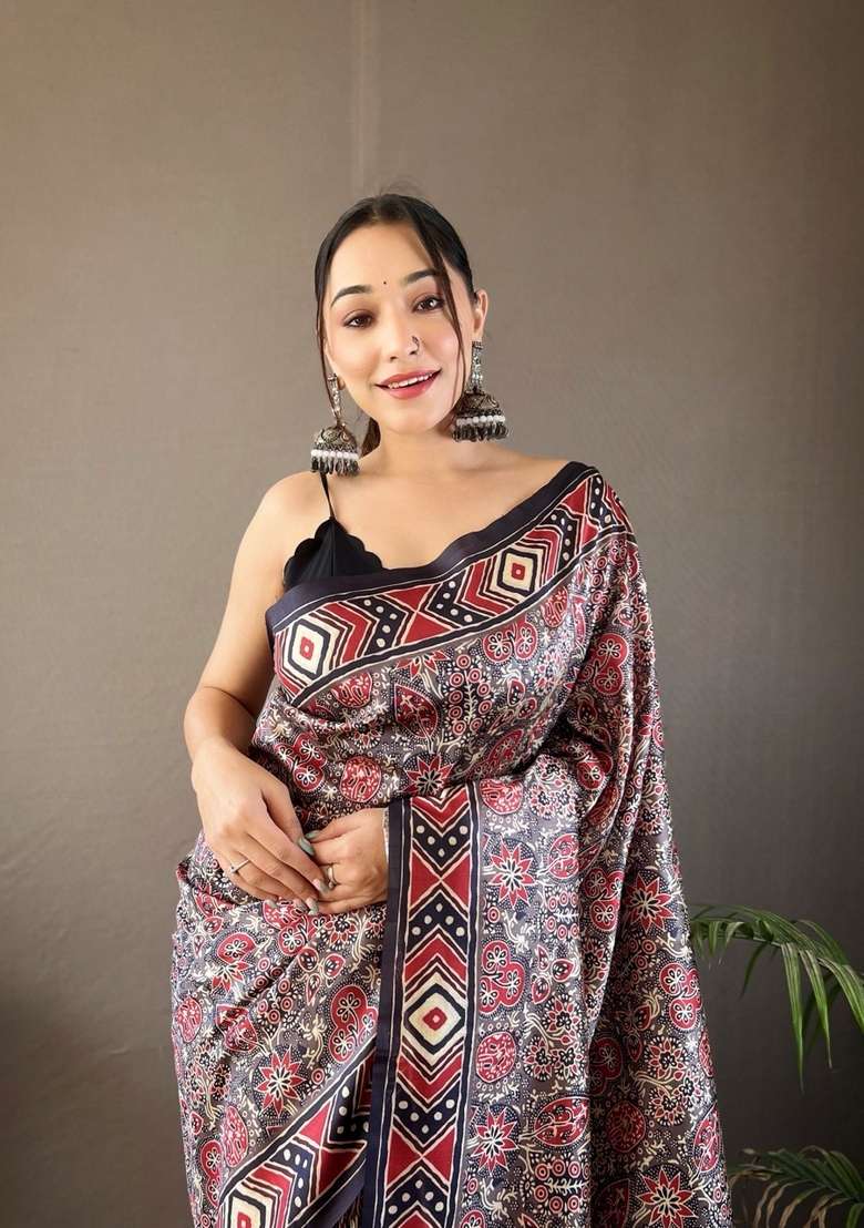 Grey Zari Work Silk Blend Saree Set for Diwali and Festive Wear - Indya